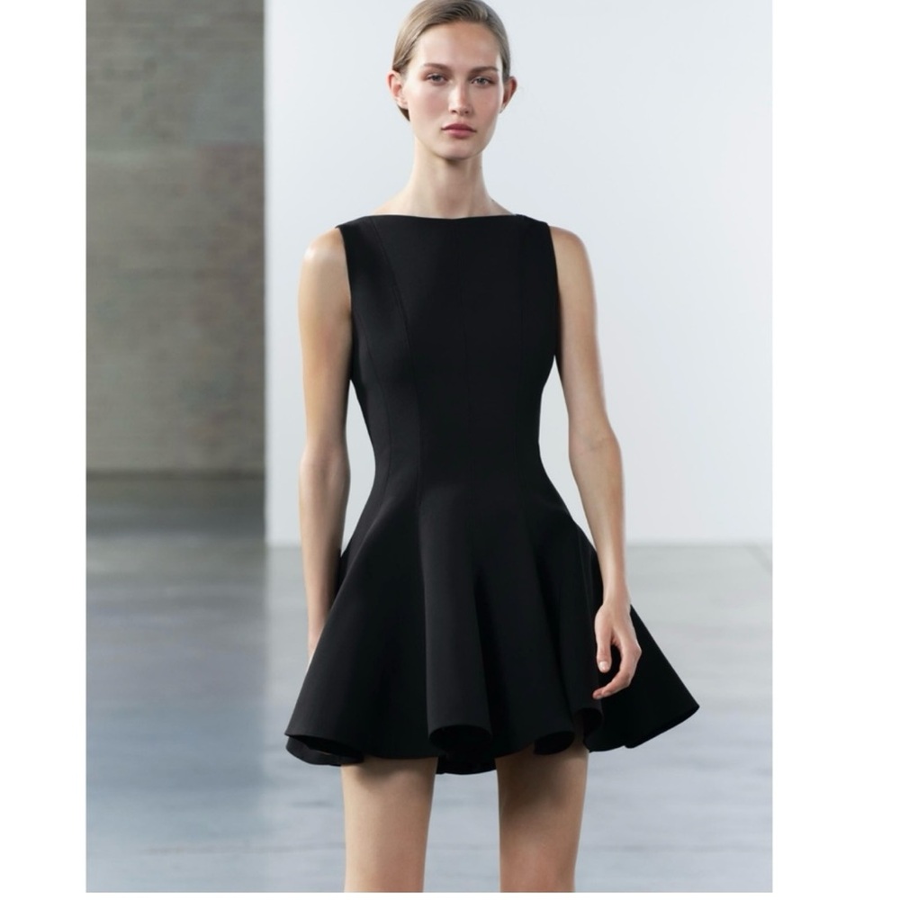 Zara Black Ski Skirt ( new with tag)